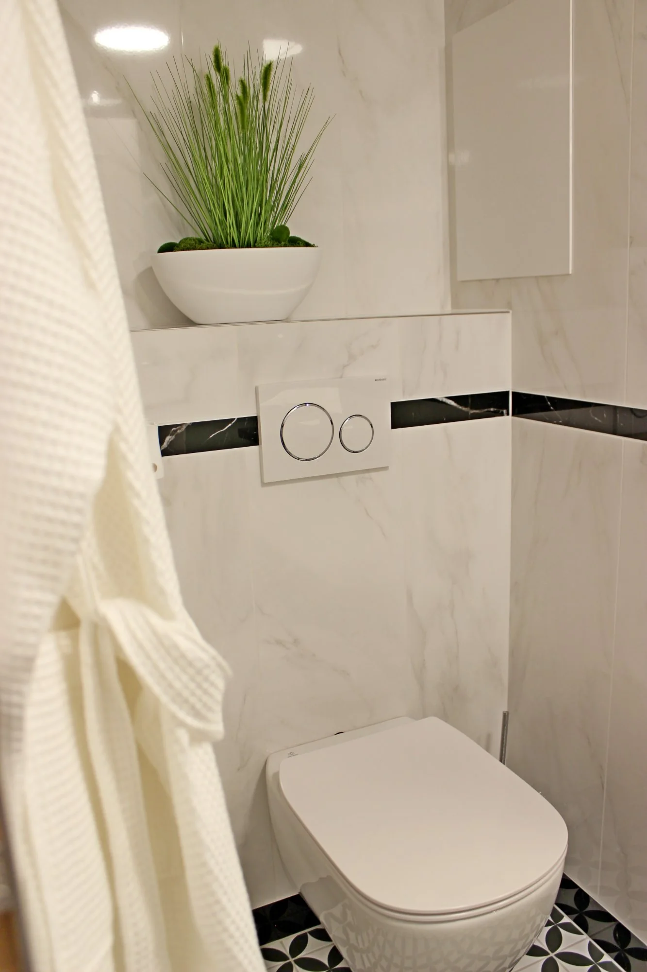 Galanda 24 bathroom